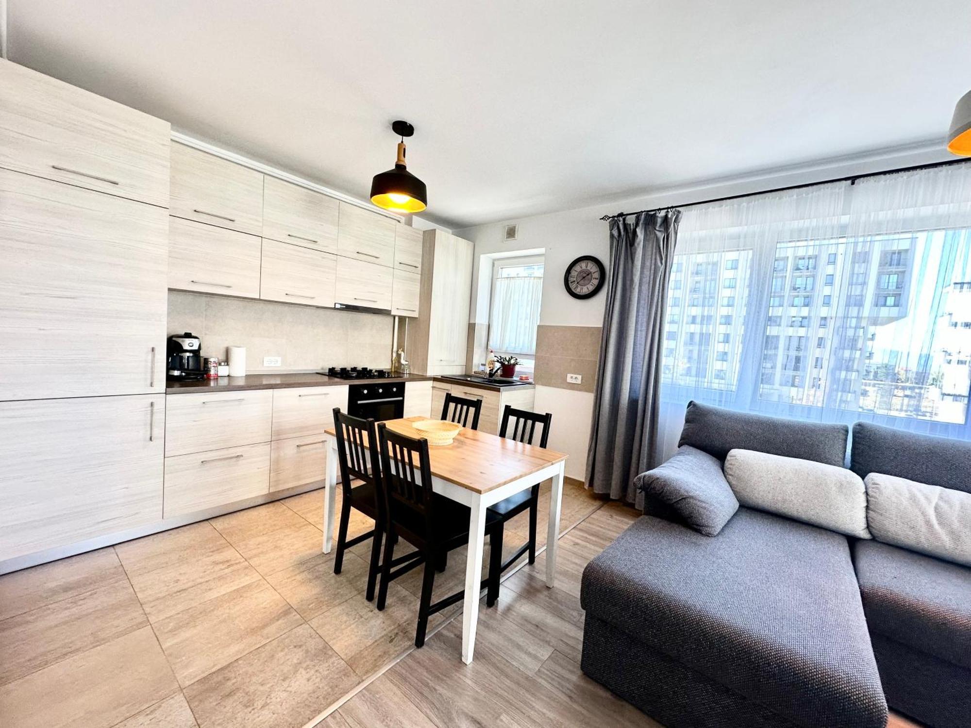 Kasper Coresi Mall - Rise Private Apartments & Suites Brassó Kültér fotó