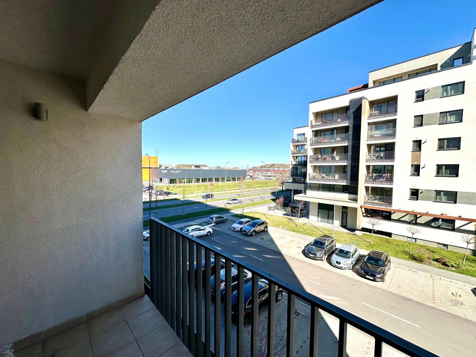 Kasper Coresi Mall - Rise Private Apartments & Suites Brassó Kültér fotó