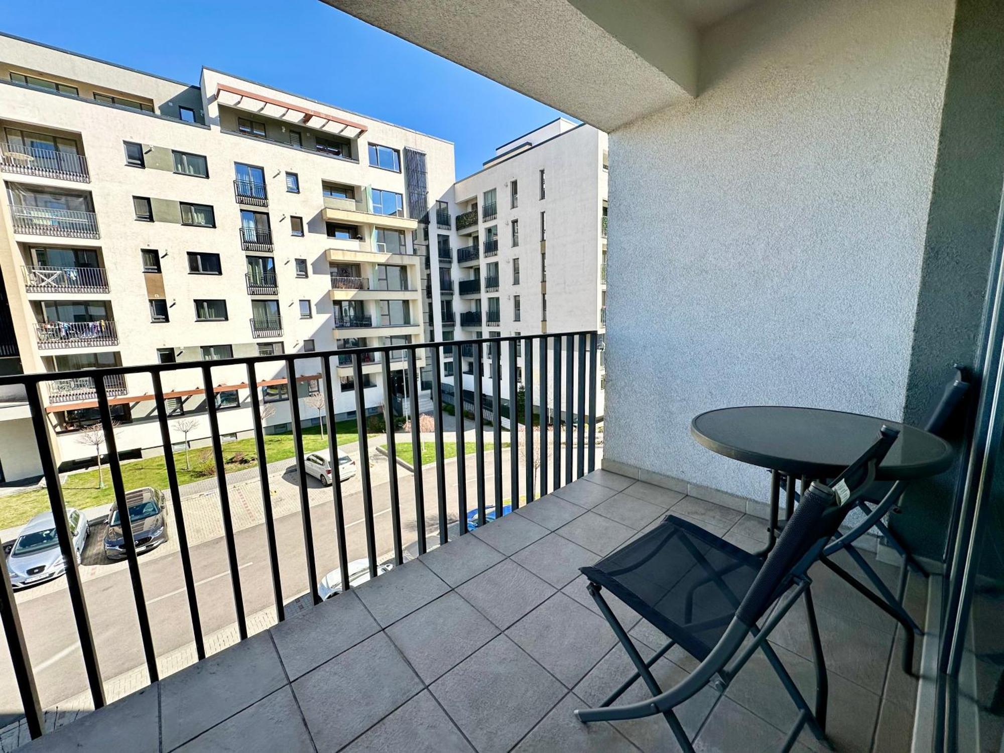 Kasper Coresi Mall - Rise Private Apartments & Suites Brassó Kültér fotó