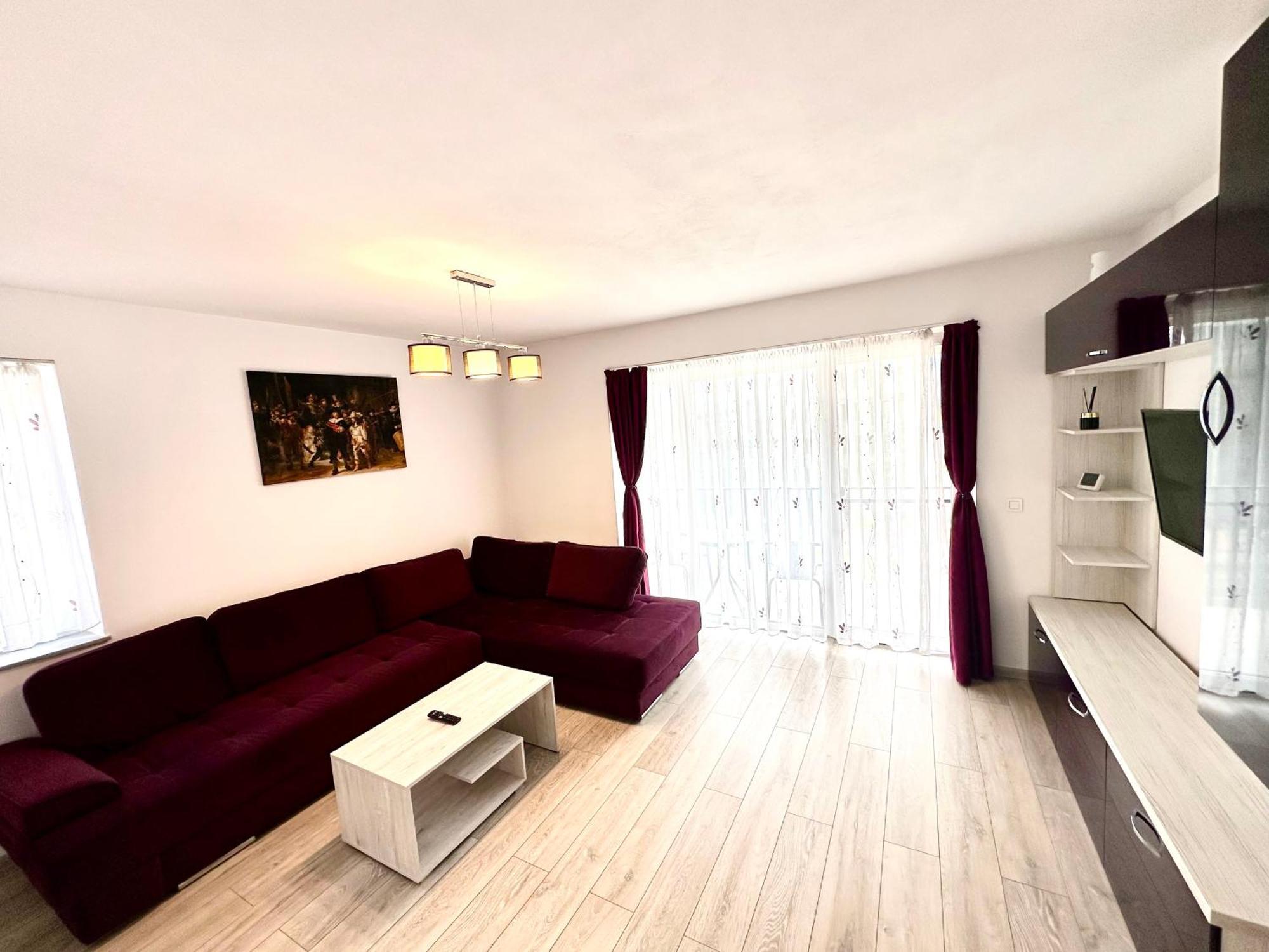 Kasper Coresi Mall - Rise Private Apartments & Suites Brassó Kültér fotó
