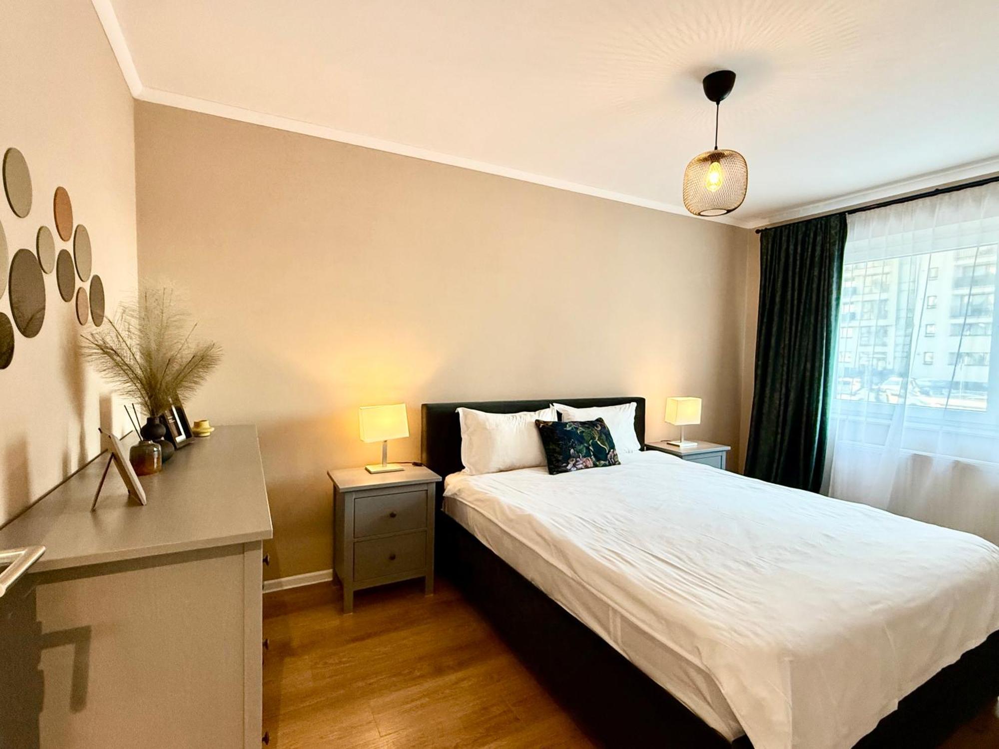 Kasper Coresi Mall - Rise Private Apartments & Suites Brassó Kültér fotó